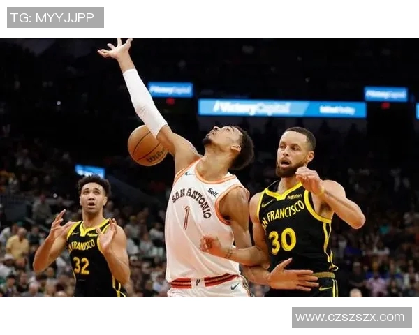 东契奇狂砍73分打破现役得分纪录独行侠成功终结太阳11连胜之势